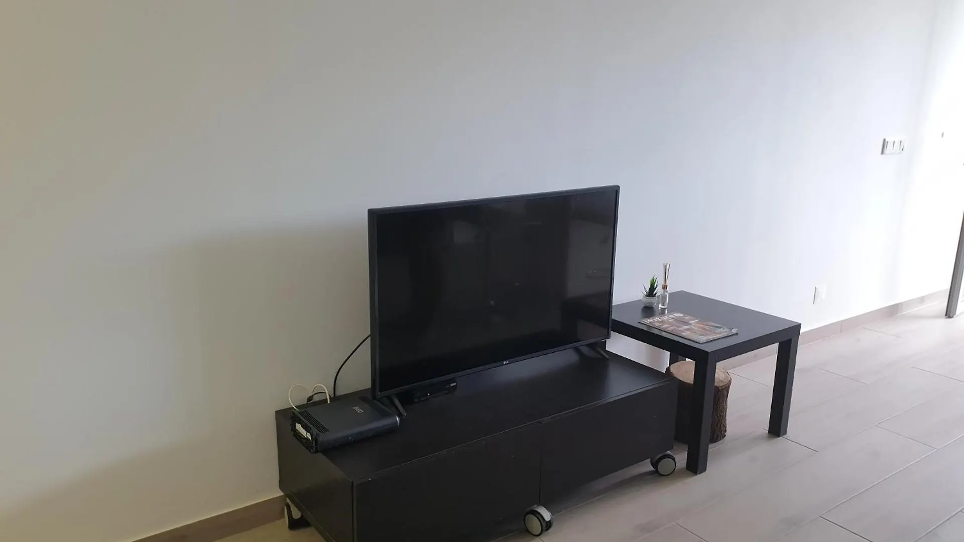 شقة Apartamento T1 Na Oura البوفيرا